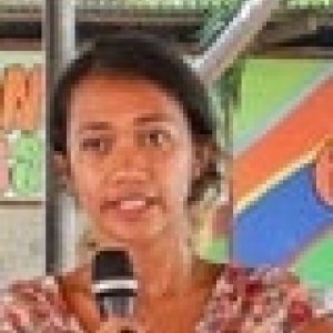Las otras participantes en el proceso, como funcionarios del gobierno local, conferenciantes y empresarios, se mostraron muy entusiastas, formulando muchas preguntas y mostrando interés en seguir colaborando con los jóvenes empresarios.